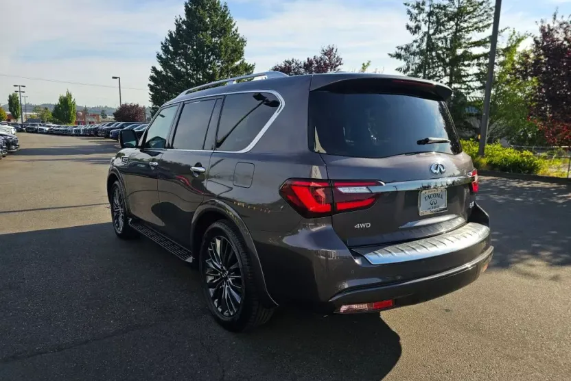 2023 Infiniti QX80 Base photo 1