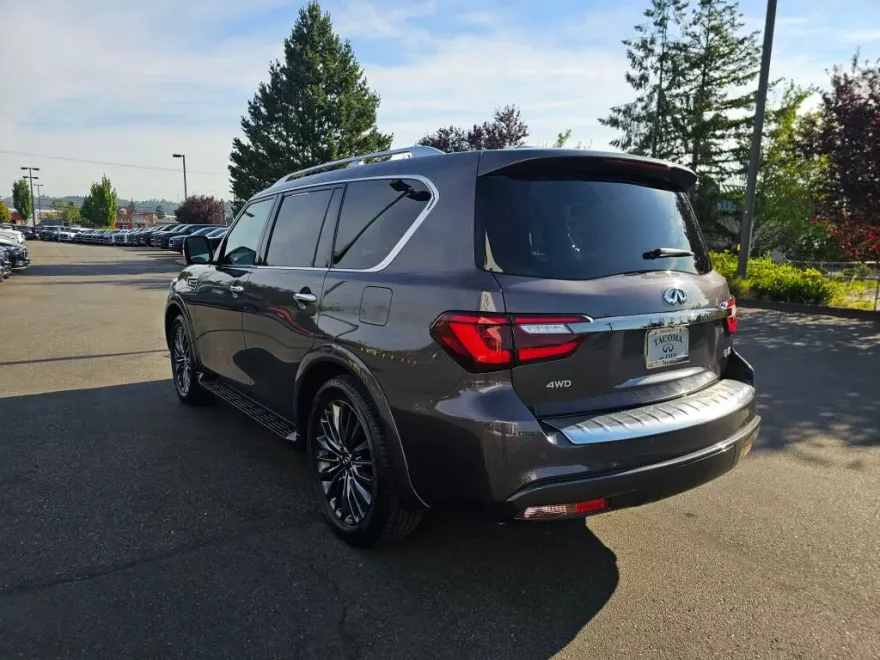 2023 Infiniti QX80 Base photo 1