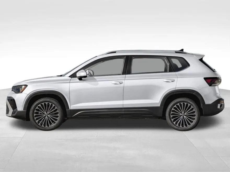 2025 Volkswagen Taos SE photo 1