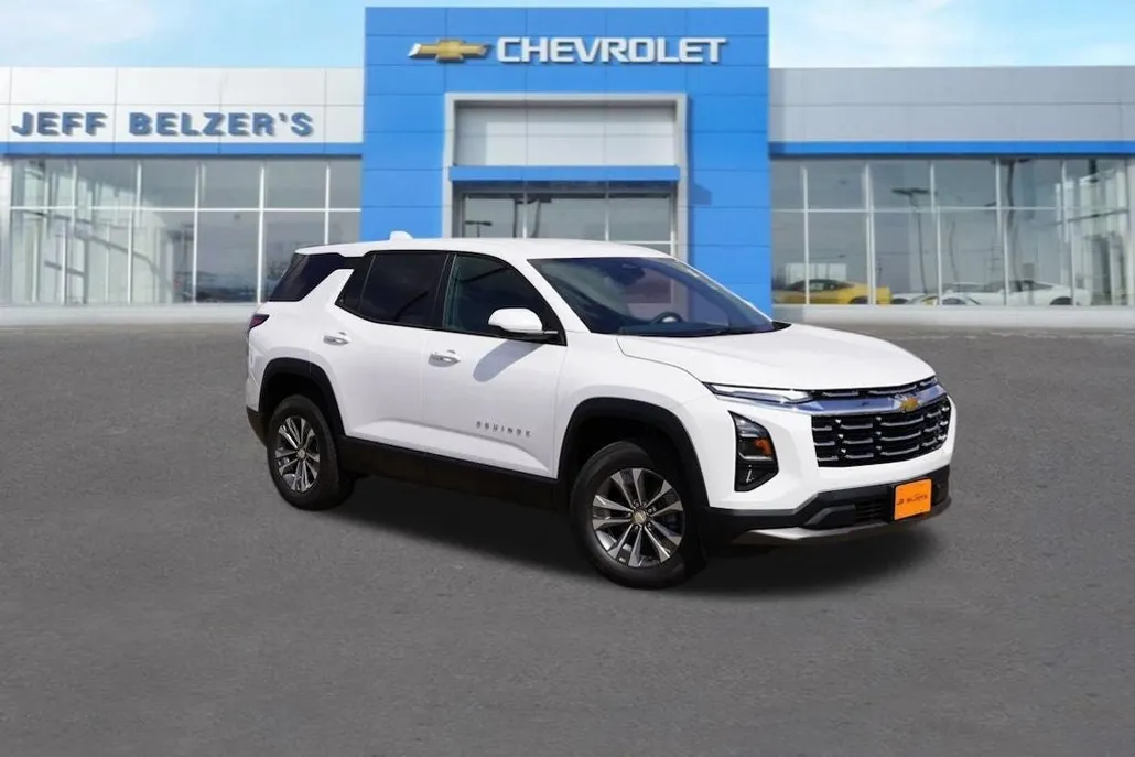 2026 Chevrolet Equinox LT photo 1