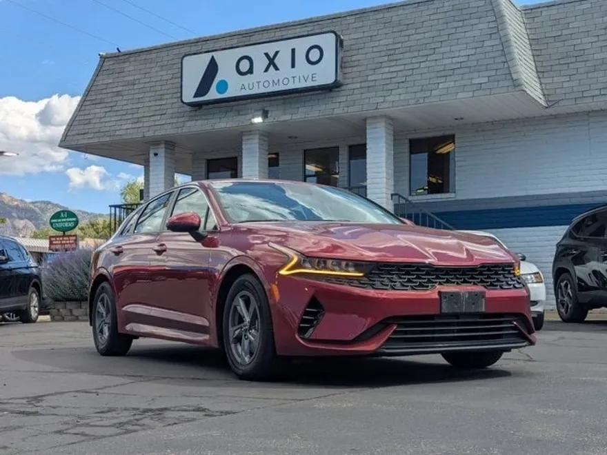 2023 Kia K5 LXS photo 1