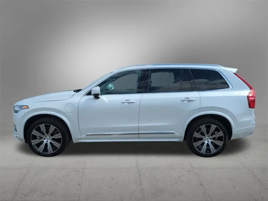 2022 Volvo XC90 Recharge T8 Inscription Expression photo 1