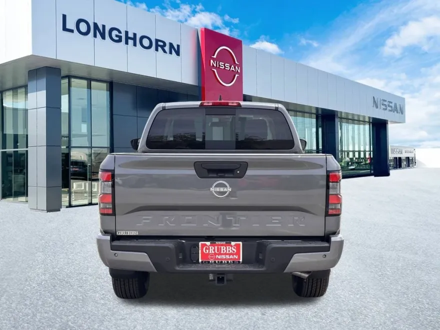 2025 Nissan Frontier SV photo 1