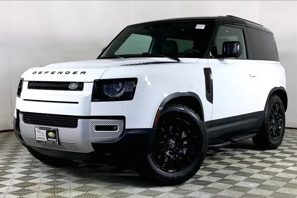 2025 Land Rover Defender S photo 1