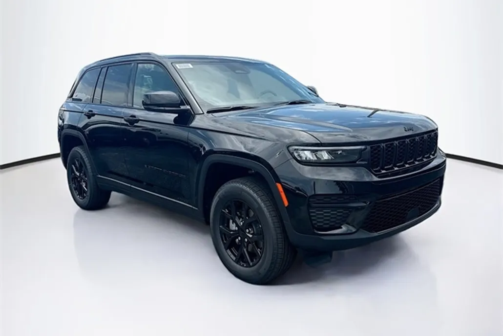 2025 Jeep Grand Cherokee Altitude photo 1