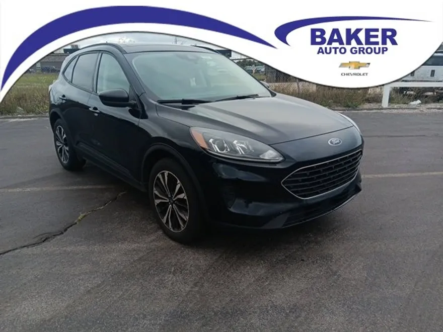2021 Ford Escape SE photo 1