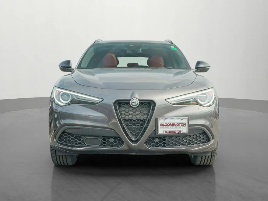 2022 Alfa Romeo Stelvio Ti Sport photo 1