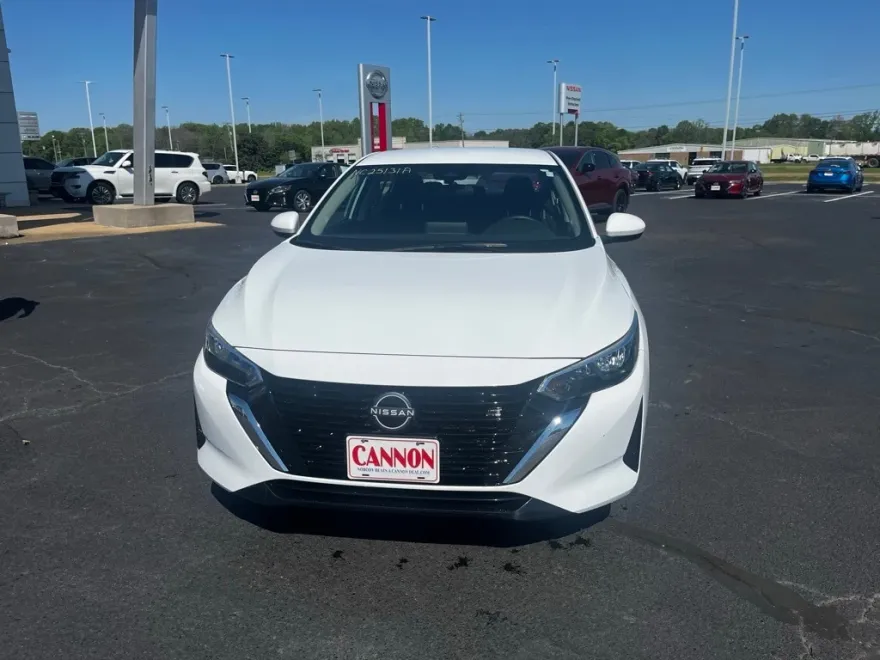 2024 Nissan Sentra SV photo 1