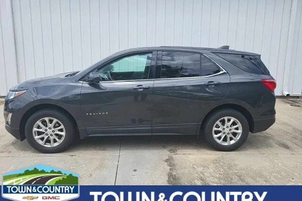 2018 Chevrolet Equinox LT photo 1