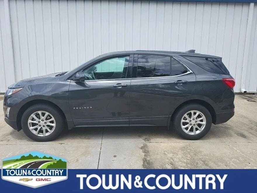 2018 Chevrolet Equinox LT photo 1