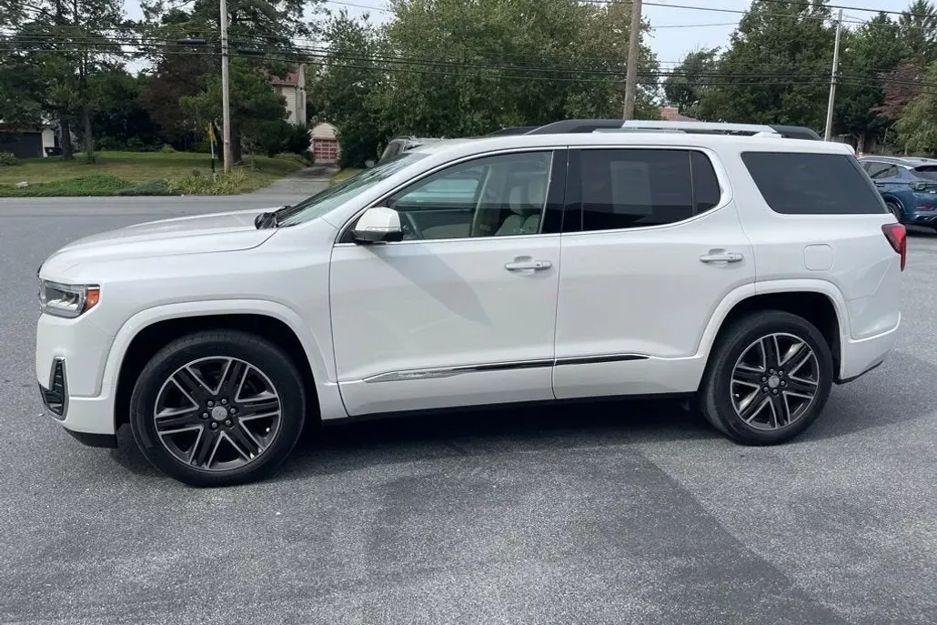 2020 Gmc Acadia Denali photo 1