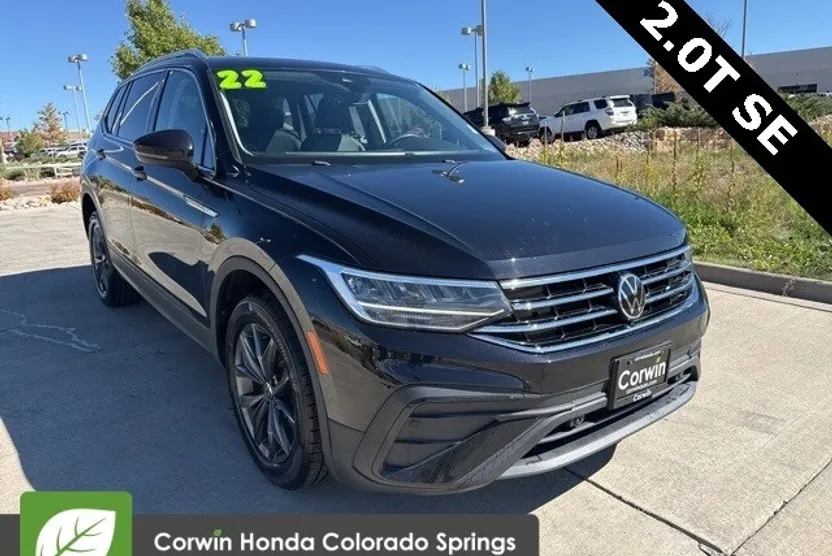 2022 Volkswagen Tiguan SE photo 1