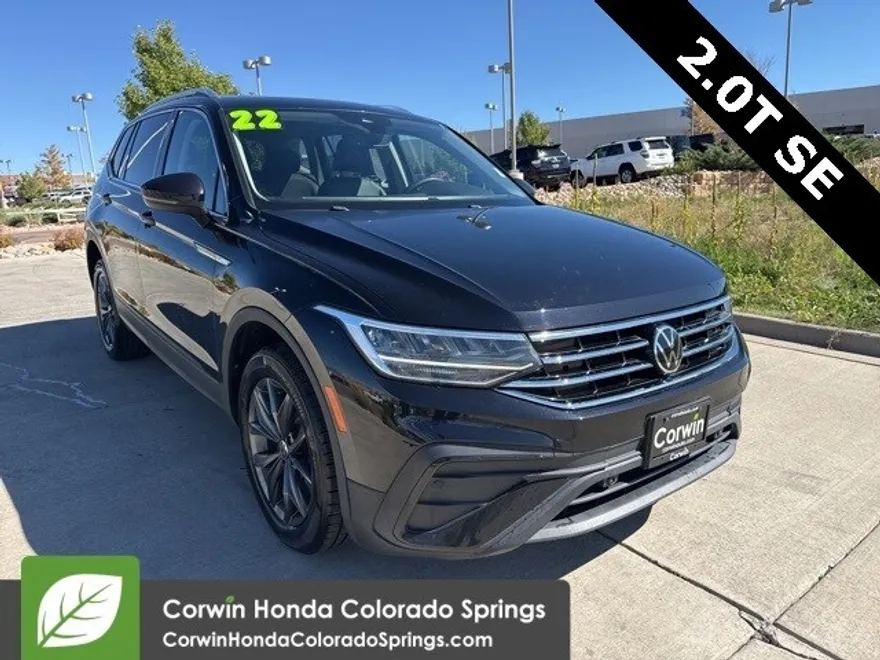 2022 Volkswagen Tiguan SE photo 1