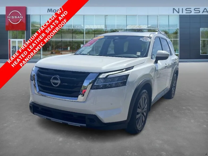 2024 Nissan Pathfinder SL photo 1