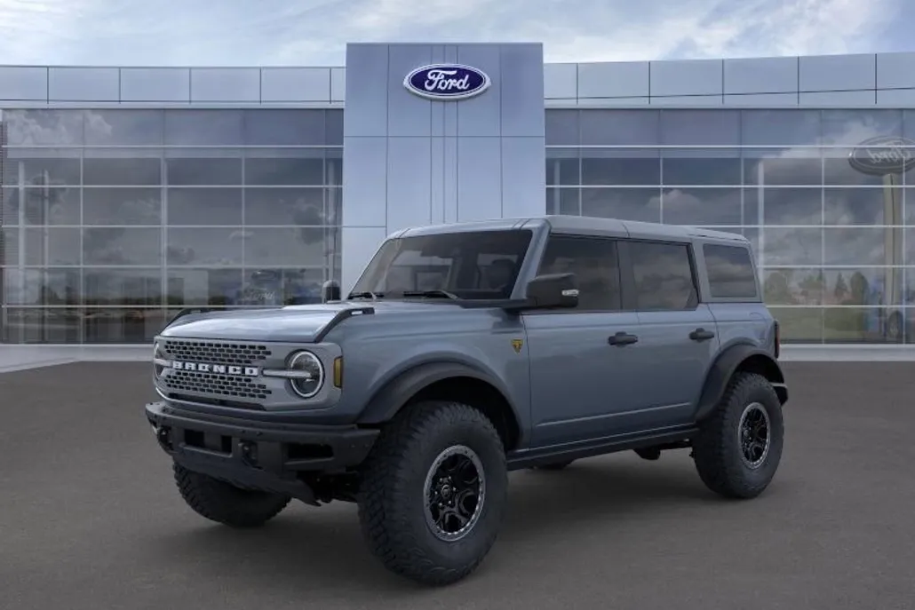 2024 Ford Bronco Badlands photo 1