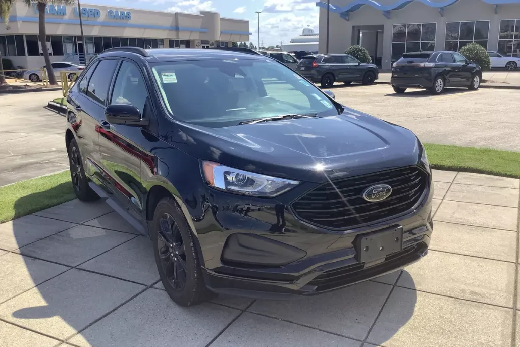 2022 Ford Edge SE photo 1