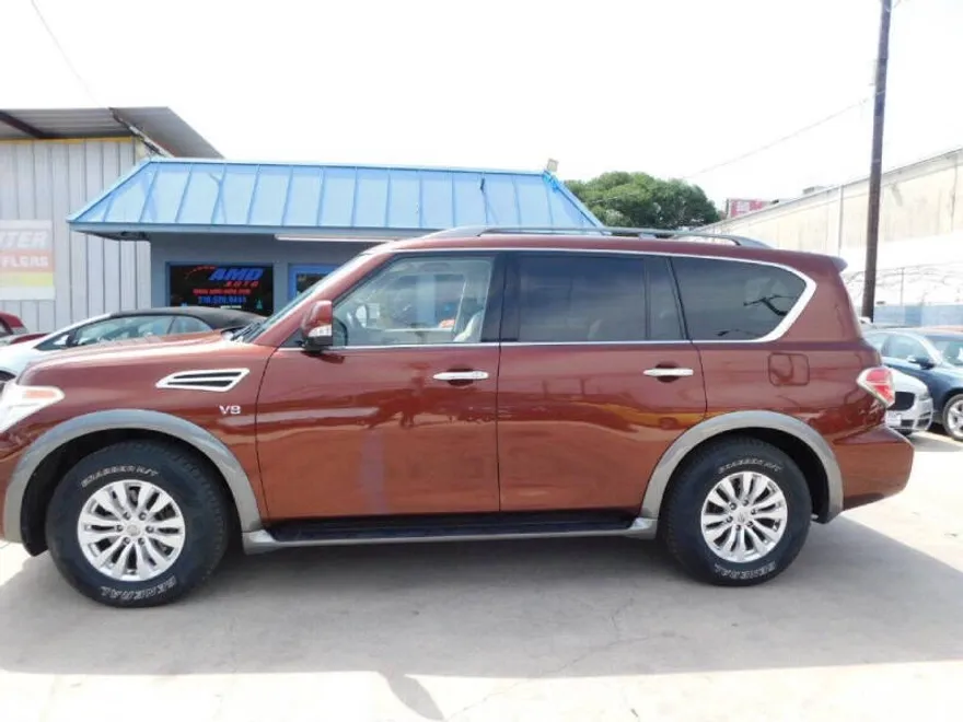 2017 Nissan Armada SV photo 1