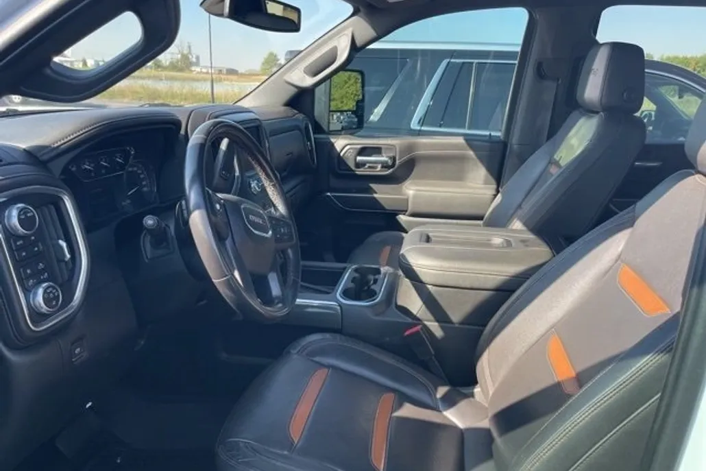 2022 Gmc Sierra HD AT4 photo 1