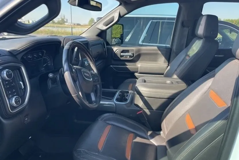 2022 Gmc Sierra HD AT4 photo 1