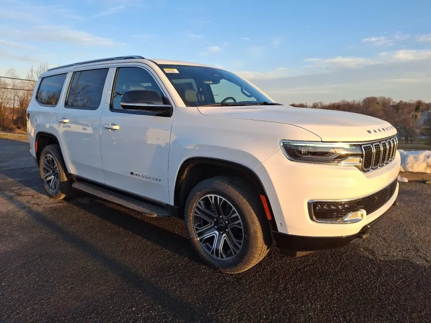 2025 Jeep Wagoneer Base photo 1