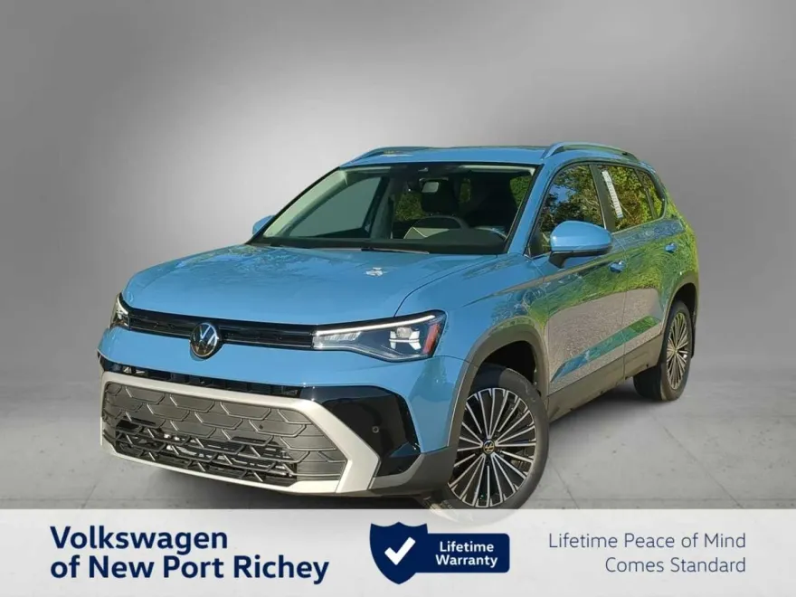 2025 Volkswagen Taos SE photo 1
