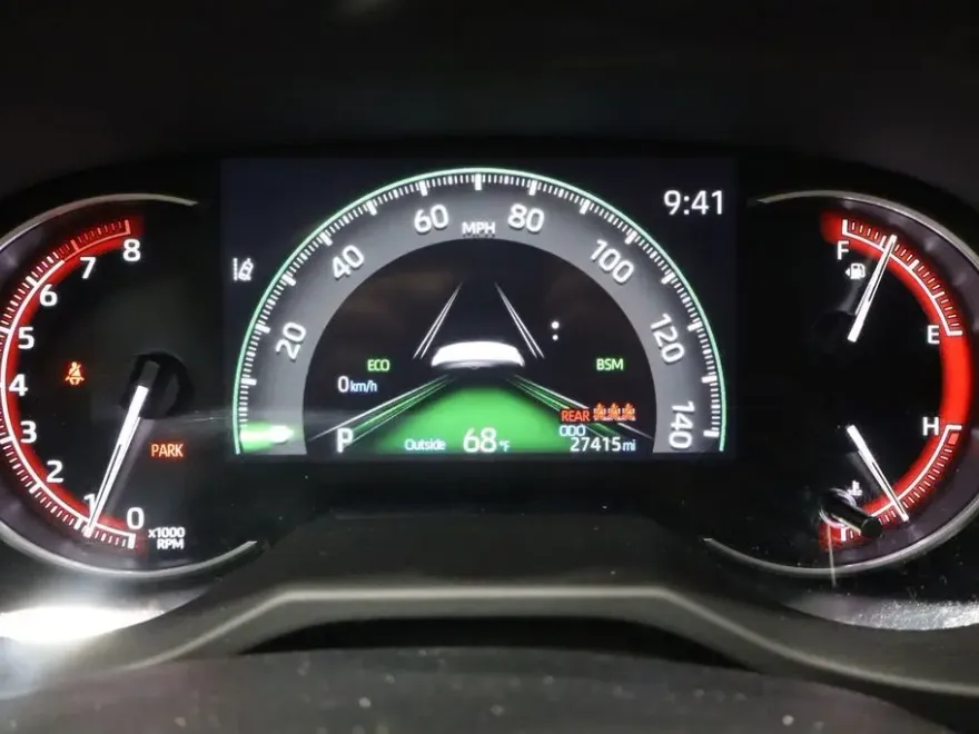 2024 Toyota RAV4 XLE Premium photo 20