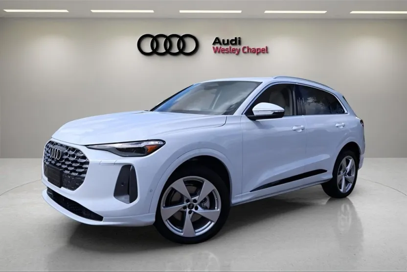2025 Audi Q5 2.0T Premium Plus photo 1