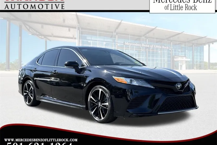 2020 Toyota Camry XSE photo 1