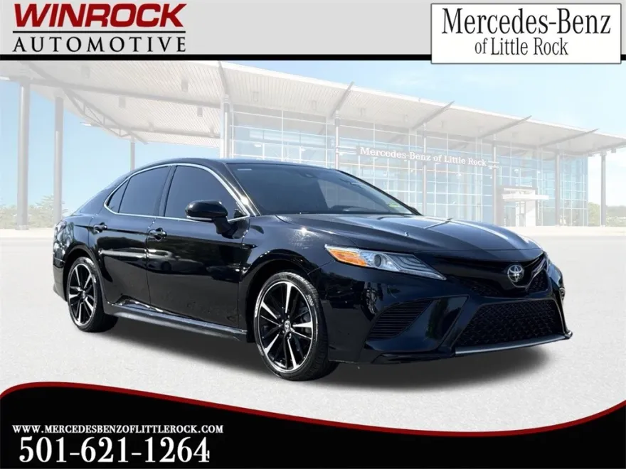 2020 Toyota Camry XSE photo 1