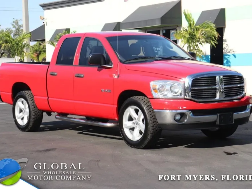 2008 Dodge Ram SLT photo 1