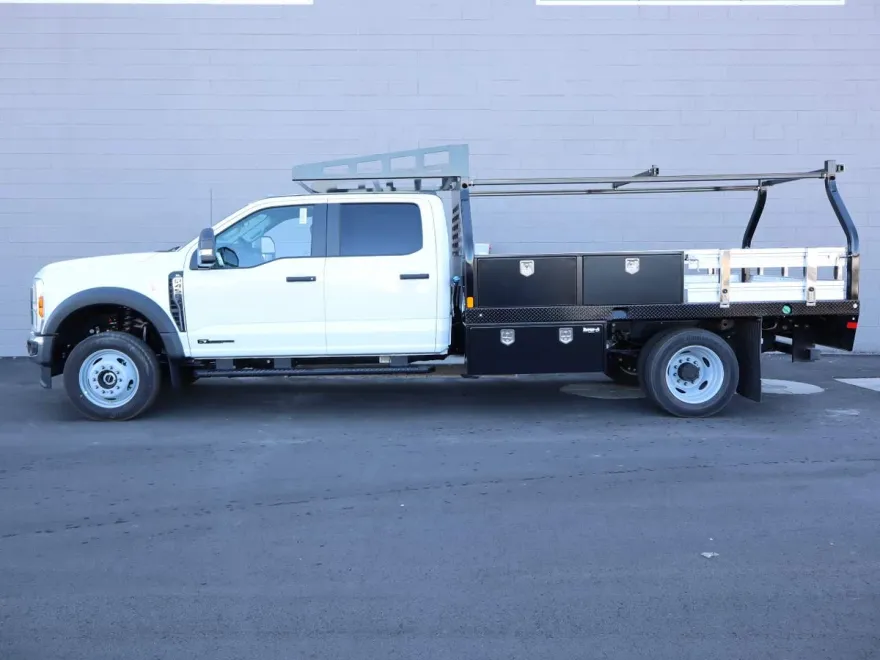 2024 Ford F-450 photo 1