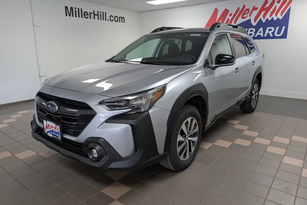 2025 Subaru Outback Premium photo 1