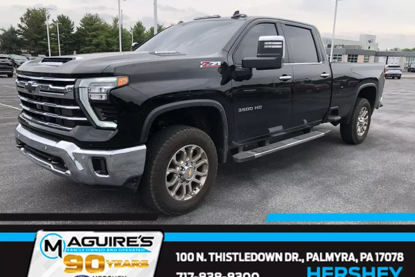 2025 Chevrolet Silverado 3500HD LTZ photo 1