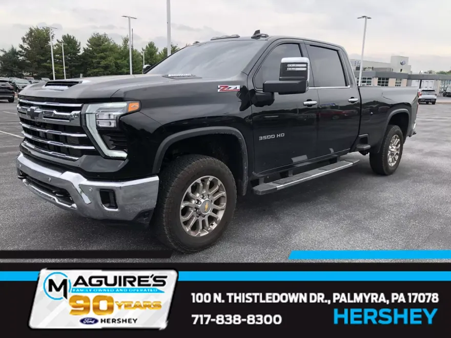 2025 Chevrolet Silverado 3500HD LTZ photo 1