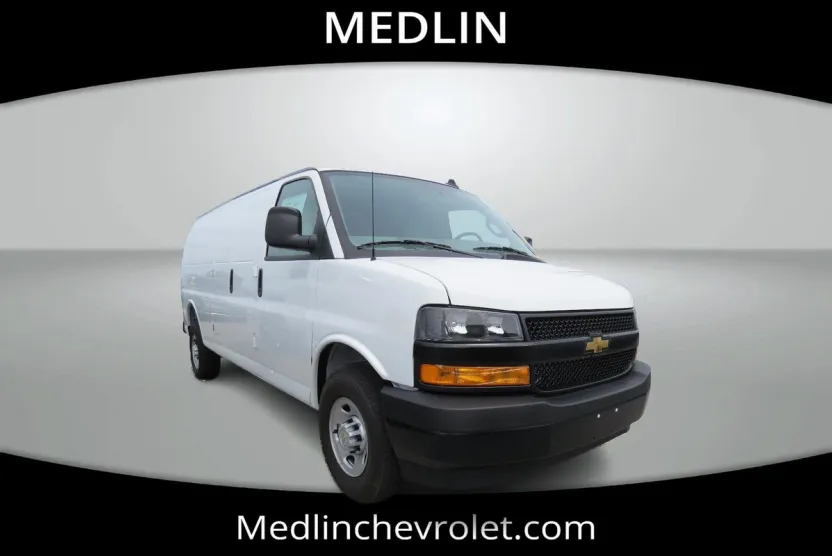 2025 Chevrolet Express Cargo 2500 photo 1
