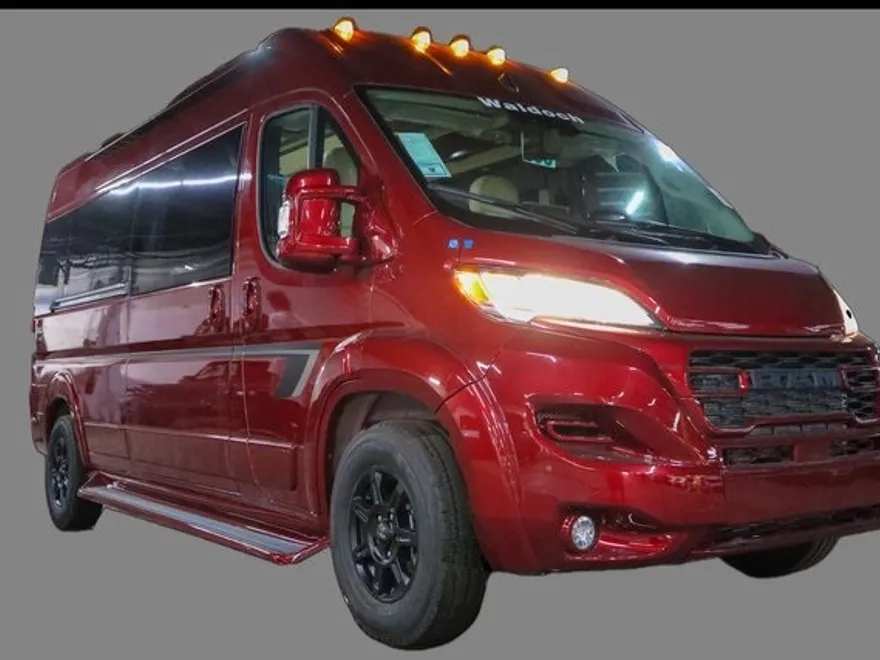 2023 Ram ProMaster 2500 Window Van photo 1