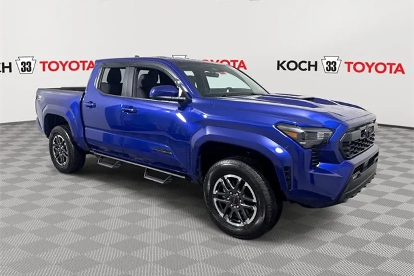 2025 Toyota Tacoma TRD Sport photo 1