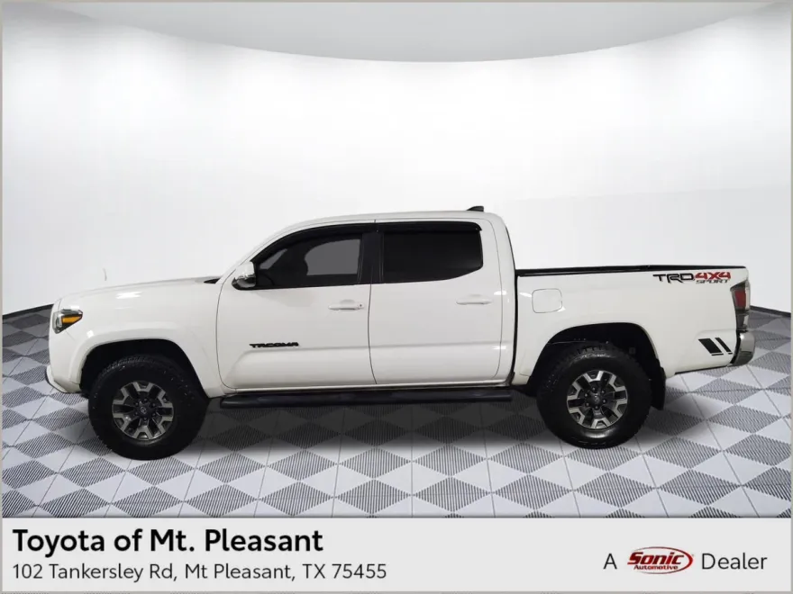 2023 Toyota Tacoma SR V6 photo 1