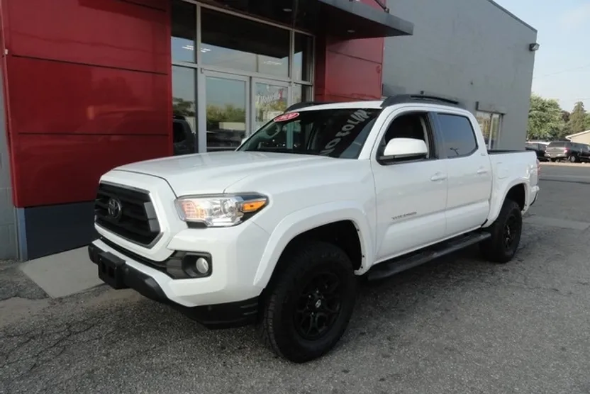 2020 Toyota Tacoma SR5 Double Cab V6 photo 1