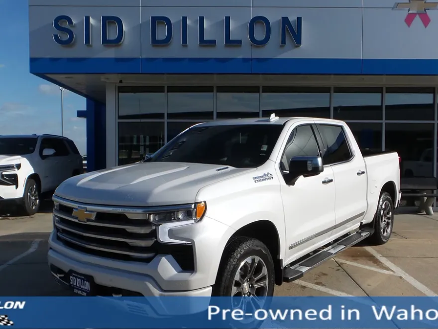 2025 Chevrolet Silverado 1500 High Country photo 1