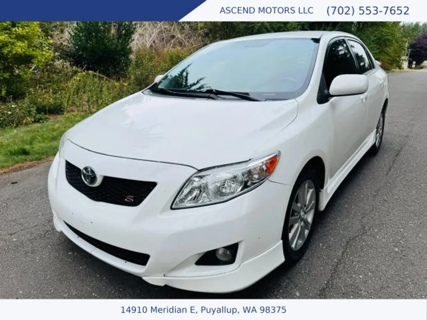 2010 Toyota Corolla photo 1