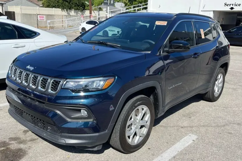 2024 Jeep Compass North Edition Latitude photo 1