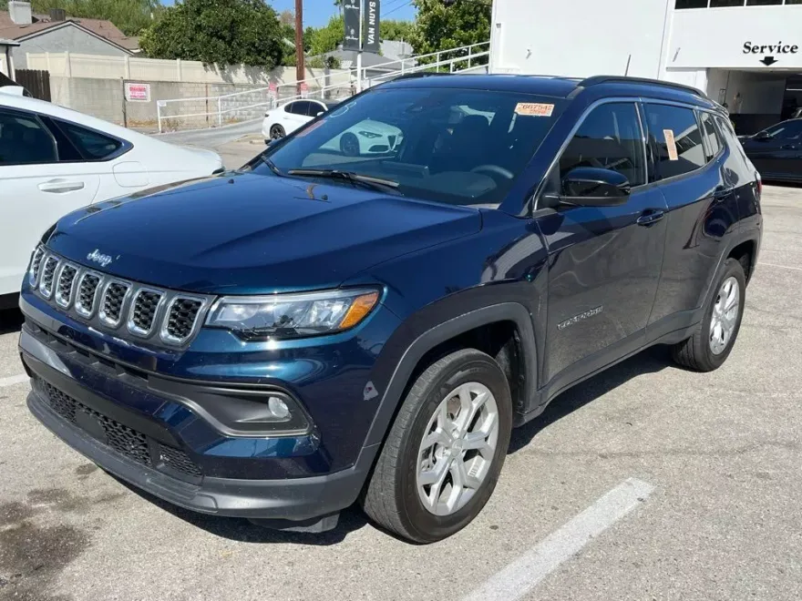 2024 Jeep Compass North Edition Latitude photo 1