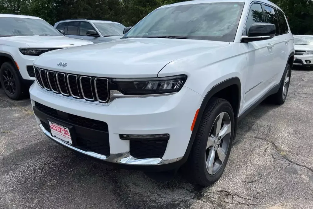 2022 Jeep Grand Cherokee Limited photo 1