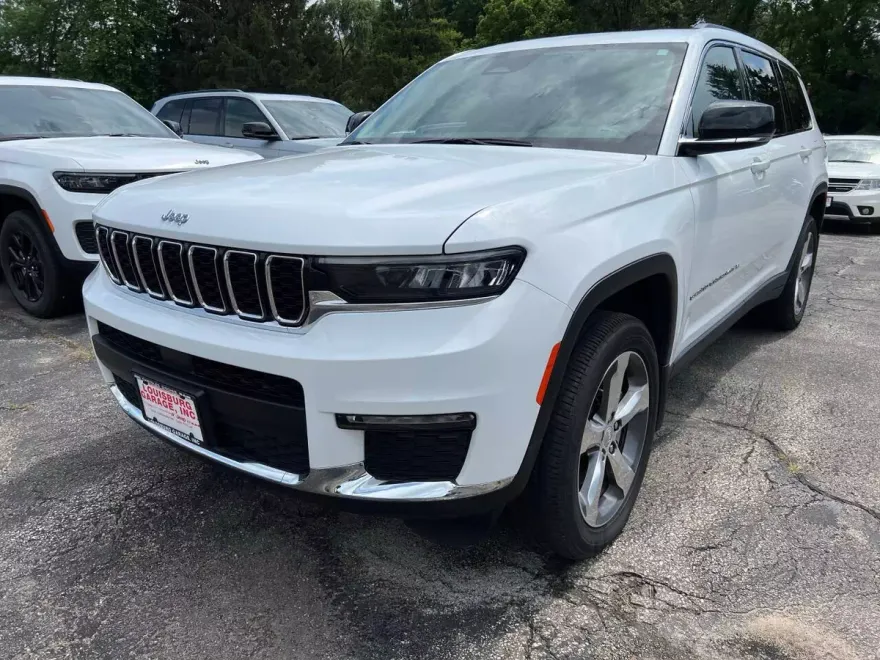 2022 Jeep Grand Cherokee Limited photo 1