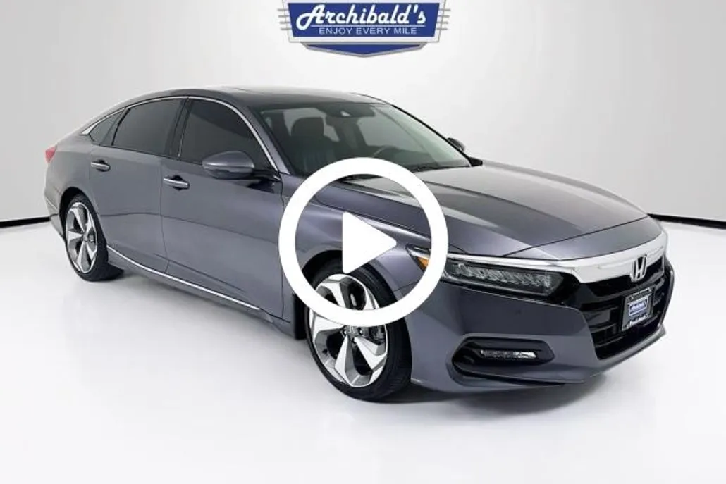 2019 Honda Accord Touring photo 1