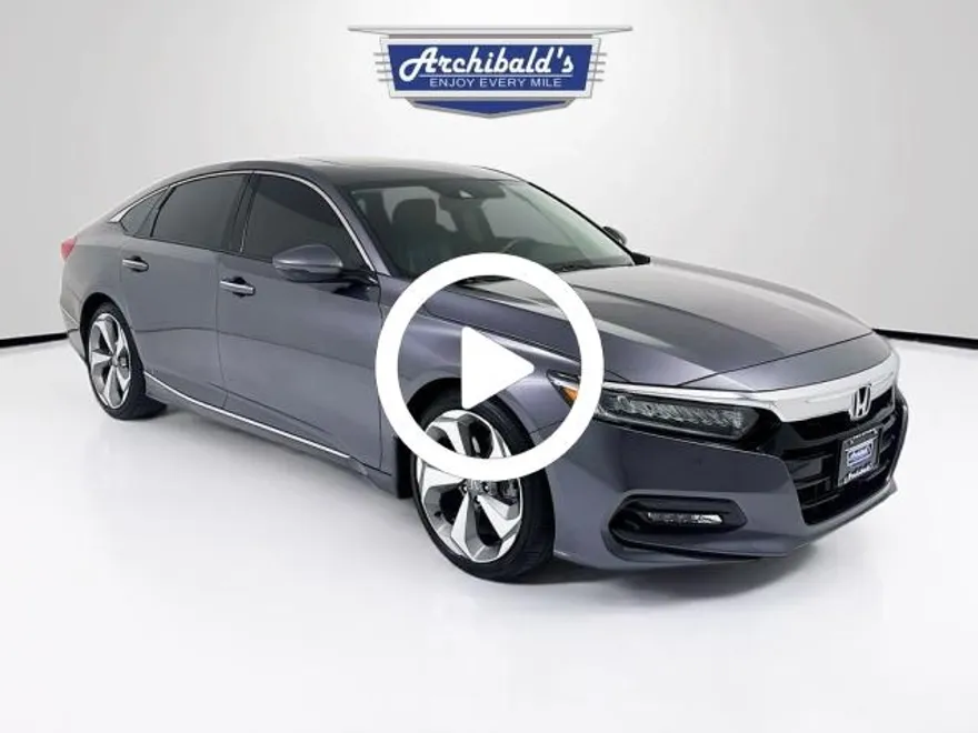 2019 Honda Accord Touring photo 1