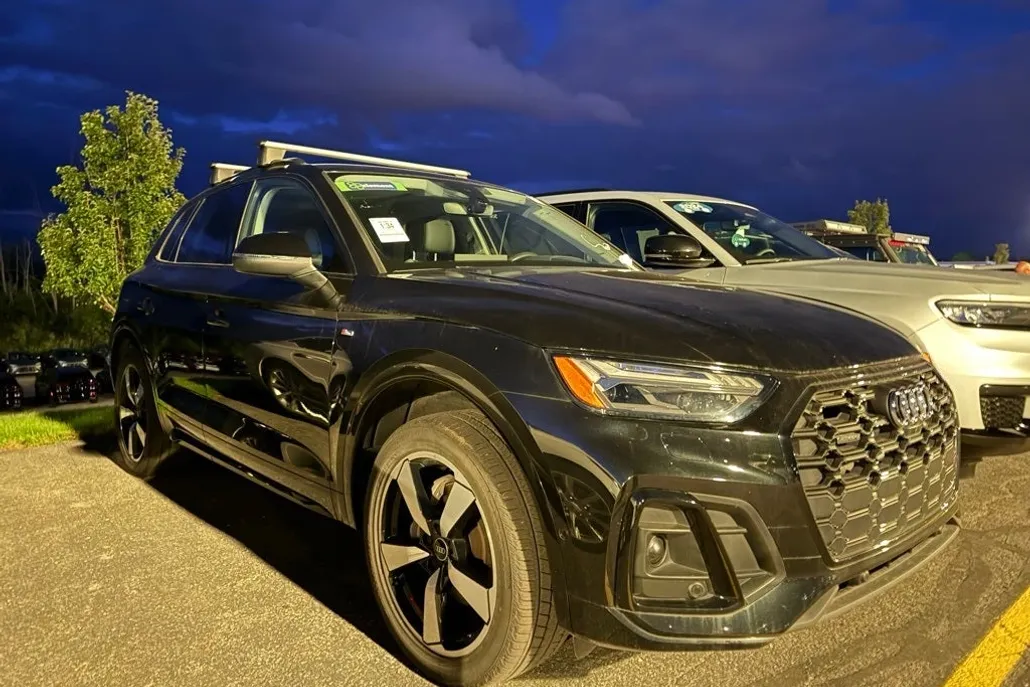 2023 Audi Q5 Prestige 45 TFSI S line Premium photo 1
