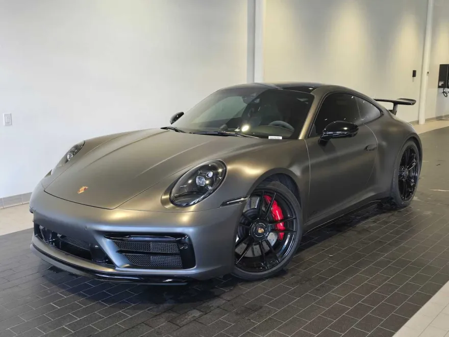 2024 Porsche 911 GTS photo 1