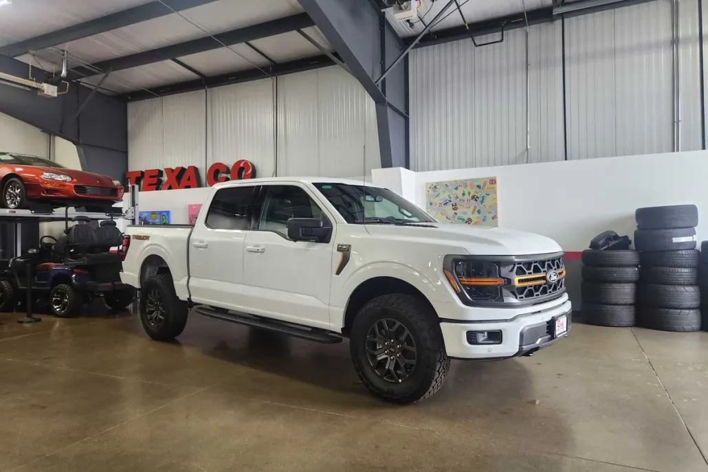 2025 Ford F-150 Tremor photo 1